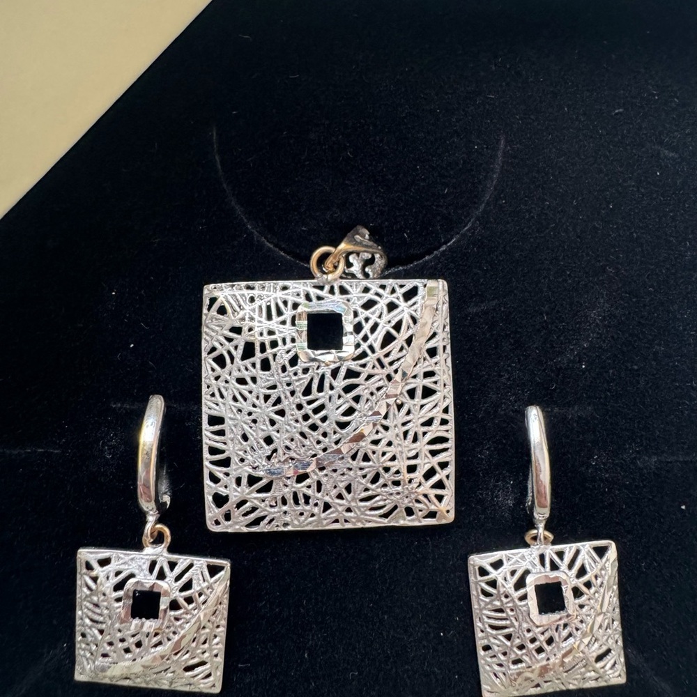 💯Solid 18K White Gold Square shape Set